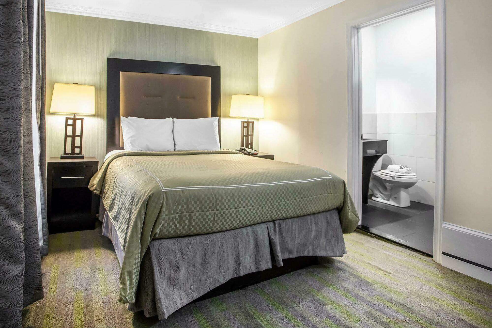 Quality Inn Center City Philadelphia Buitenkant foto