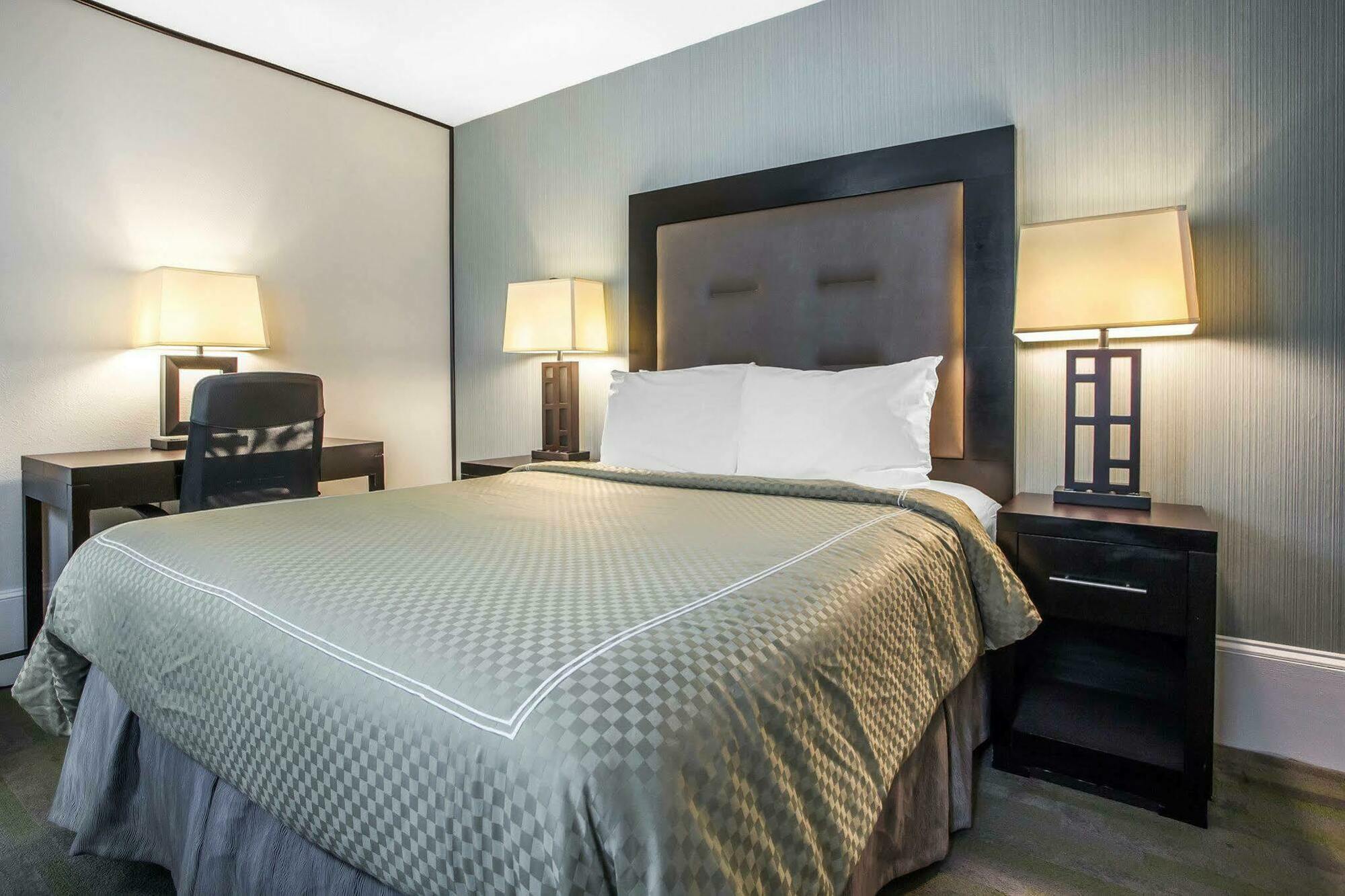 Quality Inn Center City Philadelphia Buitenkant foto