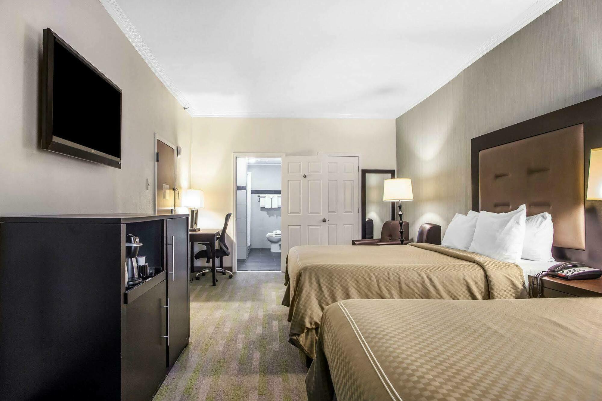 Quality Inn Center City Philadelphia Buitenkant foto
